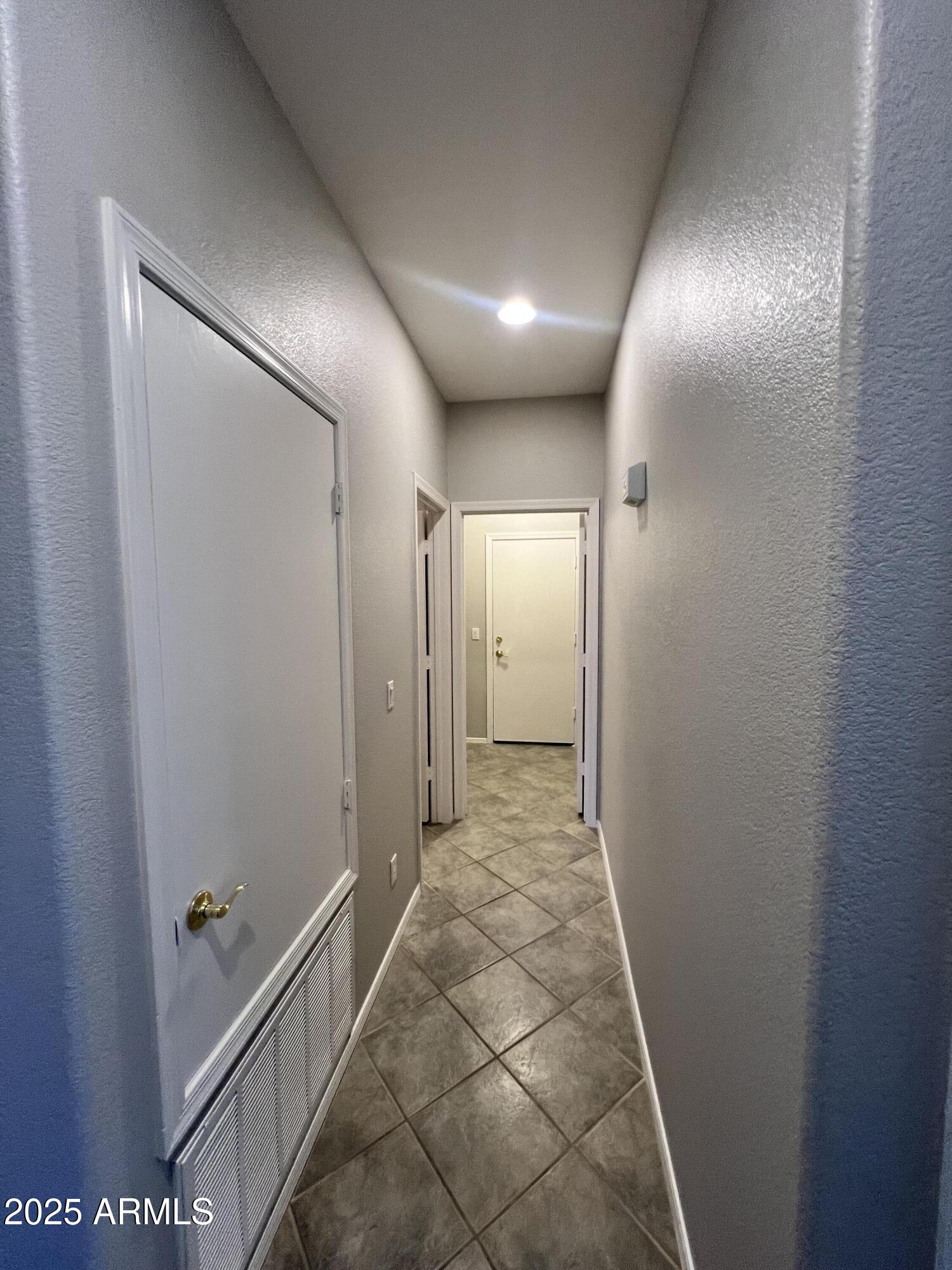 20582 North 92nd Lane Peoria, AZ 85382 - Photo 11 of 30 a view of hallway