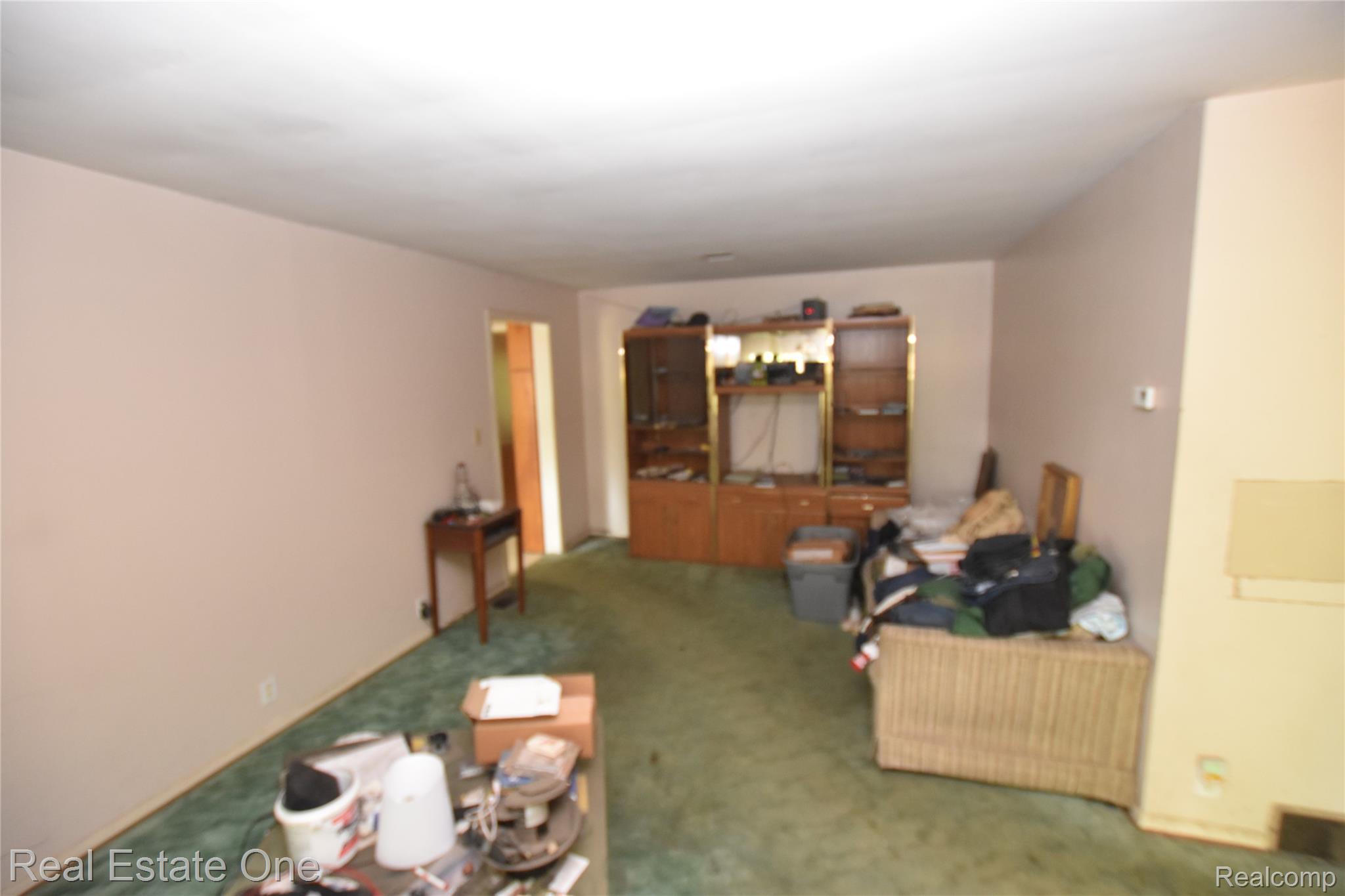 3482 West Maple Road Wixom, MI 48393 - Photo 7 of 17 DSC_0023.JPG