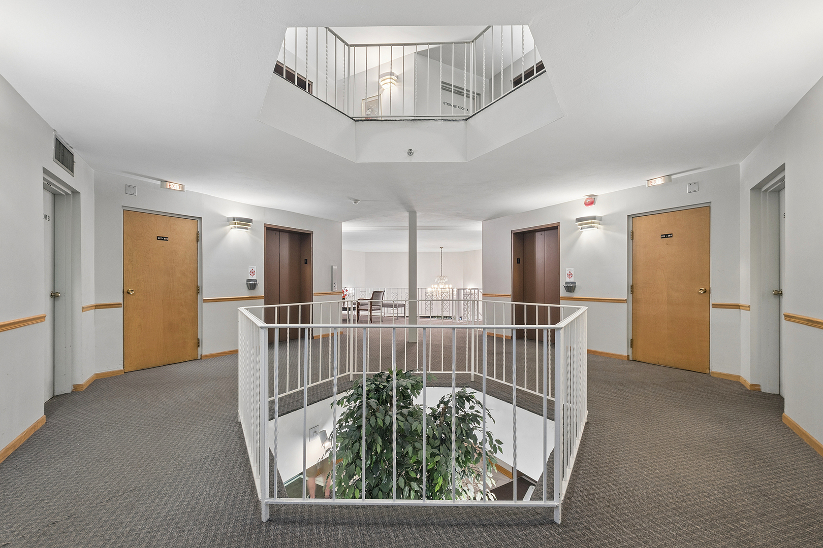 9840 South Pulaski Road, Unit 106 Oak Lawn, IL 60453 - Photo 7 of 31