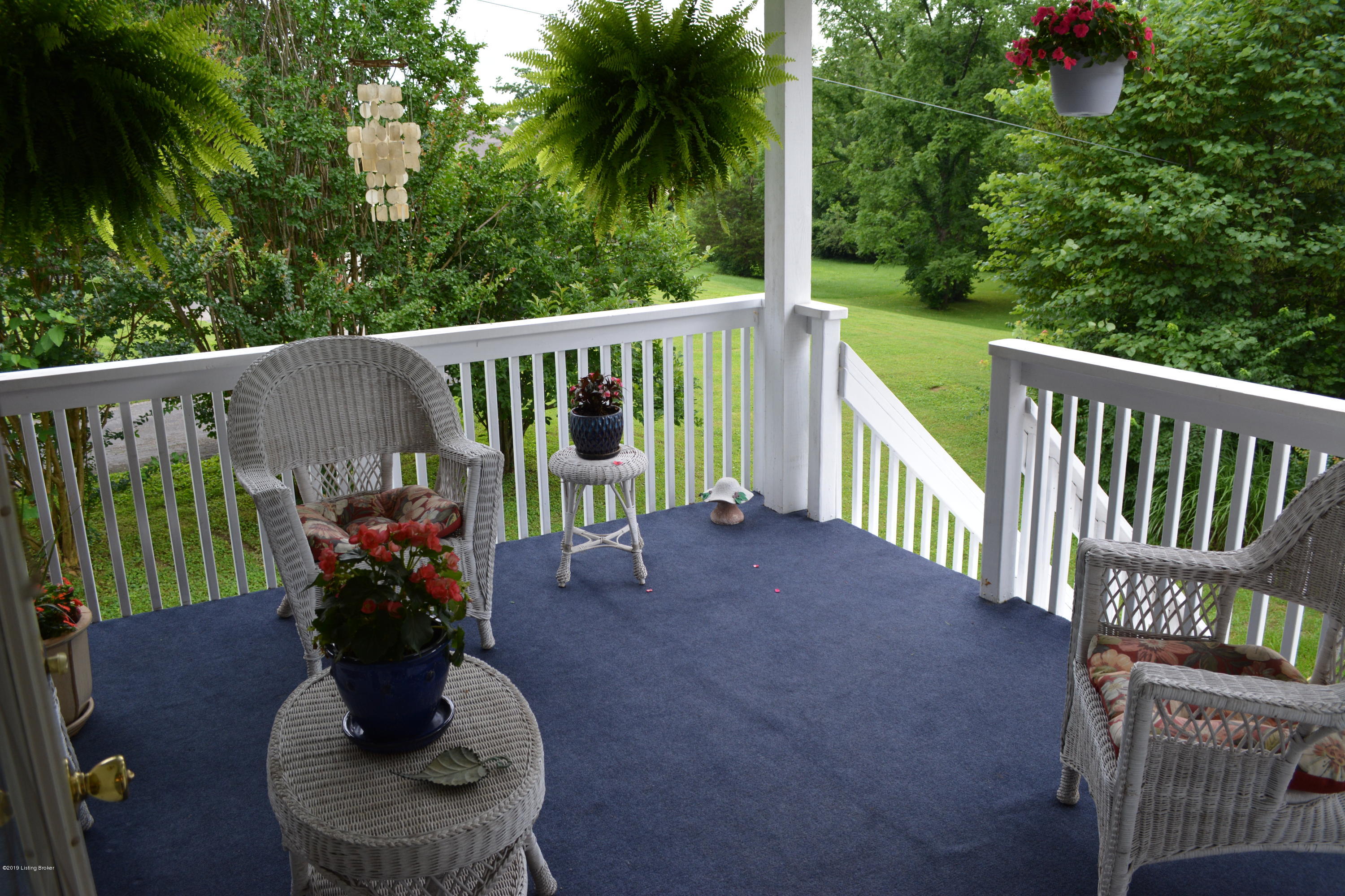 8223 Delido Road Louisville, KY 40219 - Photo 45 of 64 1 of the Cover porch areas