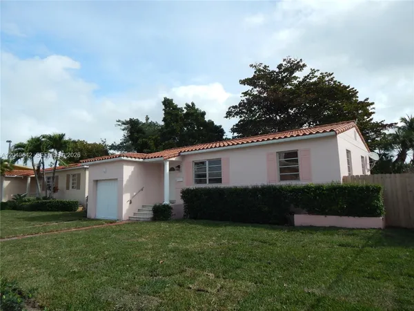 $2,700 | 1841 Southwest 37th Avenue, Miami, FL 33145
