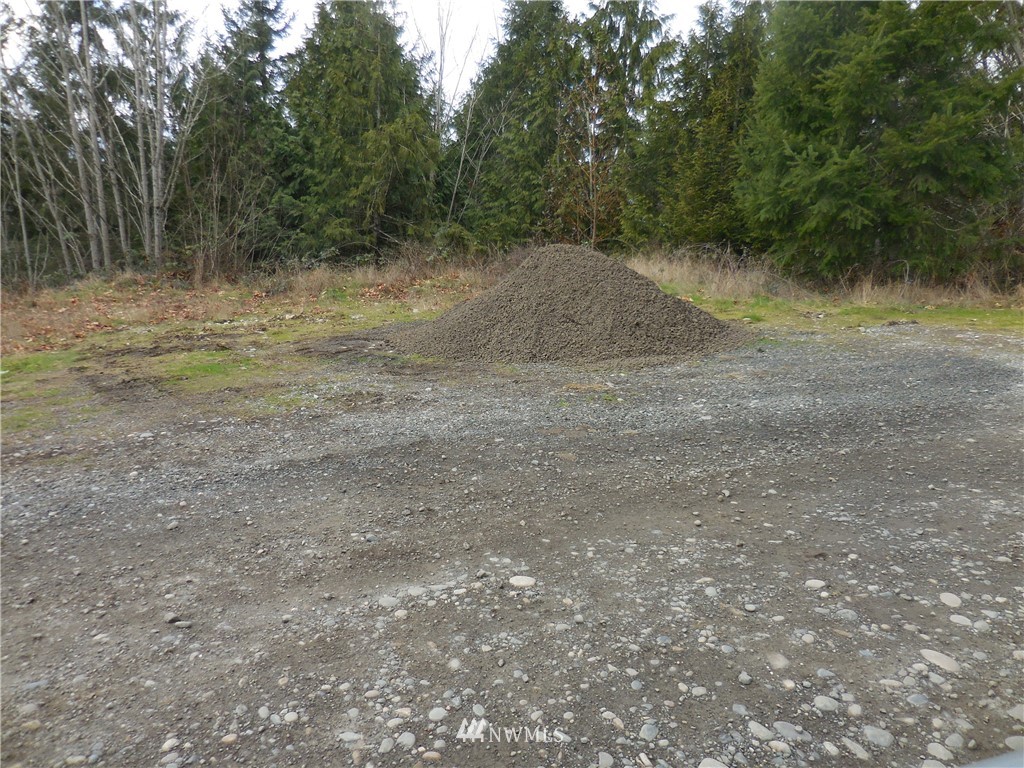 1211- Northeast Raspberry Ridge Lane Poulsbo, WA 98370 - Photo 29 of 34 Gallery Image 29