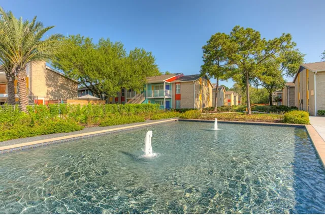 $1,345 | 8787 Hammerly Boulevard, Unit 325, Houston, TX 77080