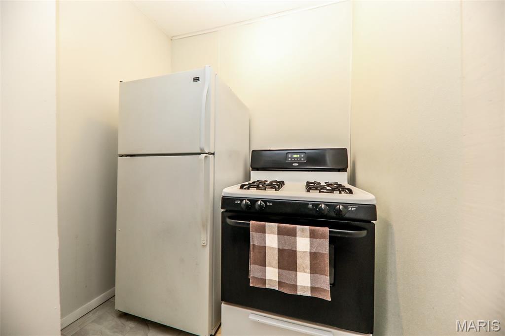 1426 South Rodgers Avenue Alton, IL 62002 - Photo 8 of 23