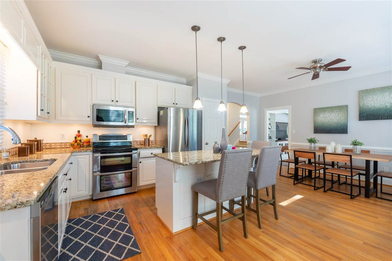 1021 Temple Street Raleigh, NC 27609 - Photo 6 of 28 Kitchen