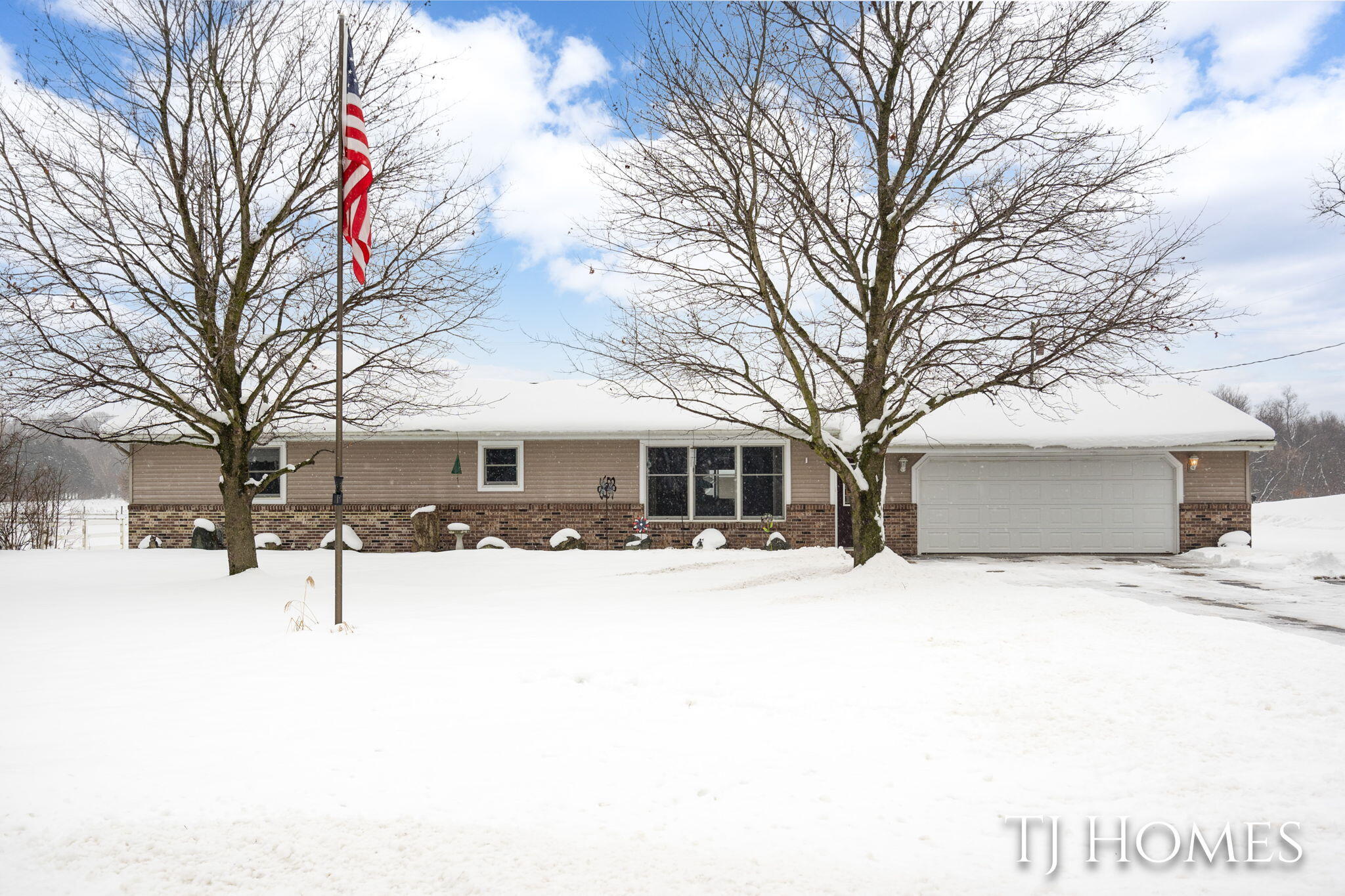 9091 East Hawley Road Hesperia, MI 49421 - Photo 2 of 44 1-web-or-mls-9091 Hawley -1