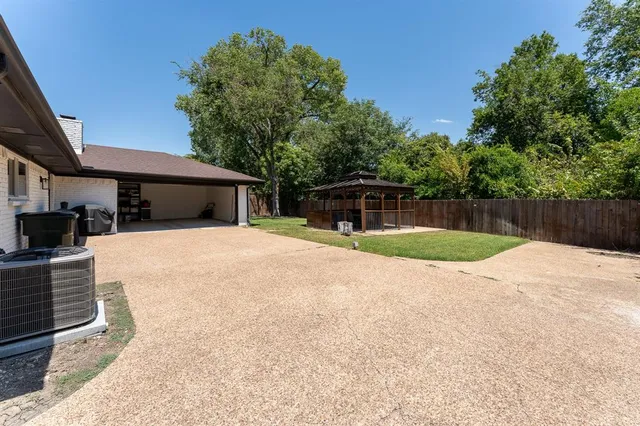 $425,000 | 3200 Hilltop Lane, Plano, TX 75075