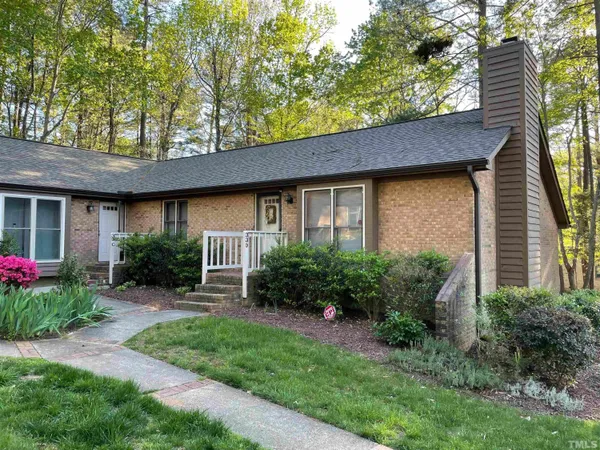 $1,400 | 300 West Woodcroft Parkway, Unit 33D, Durham, NC 27713
