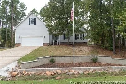 $1,975 | 36 Wateredge Lane, Sanford, NC 27332