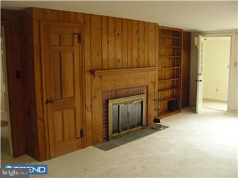 45 Warden Road Doylestown, PA 18901 - Photo 6 of 12 Living Room