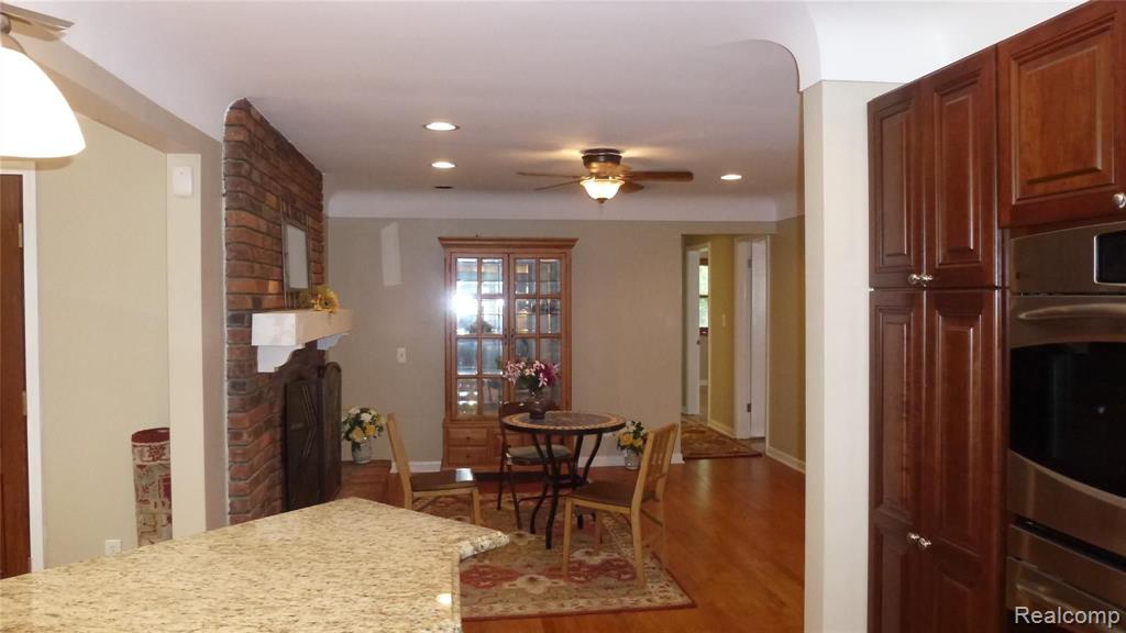 332 Texas Avenue Rochester, MI 48309 - Photo 20 of 28