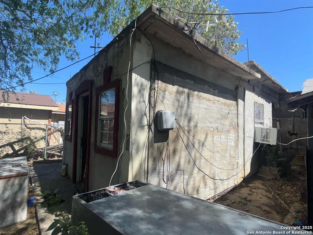 2206 Smith Street Laredo, TX 78046 - Photo 22 of 26