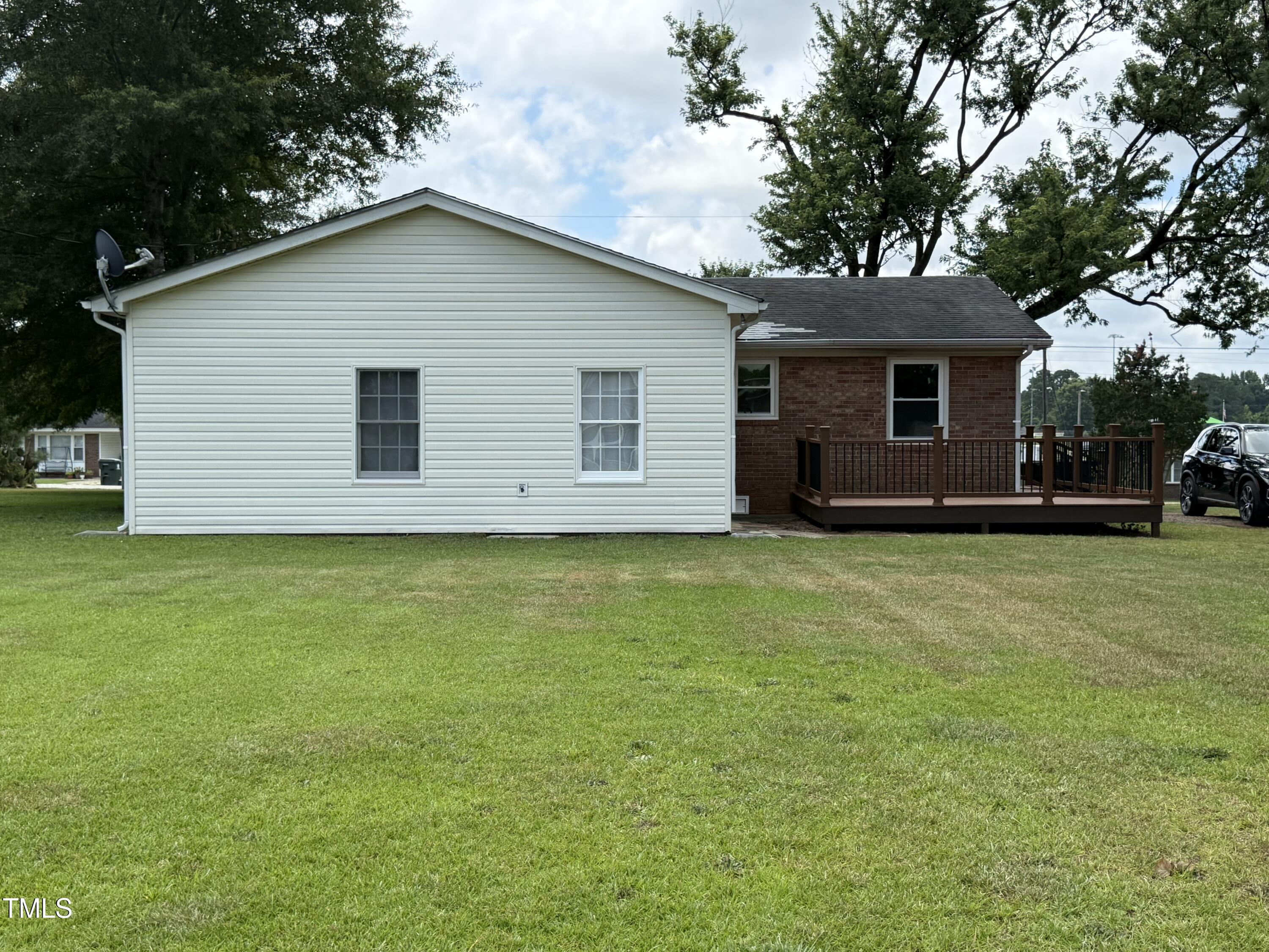 404 West A Street Erwin, NC 28339 - Photo 30 of 44 IMG_3278