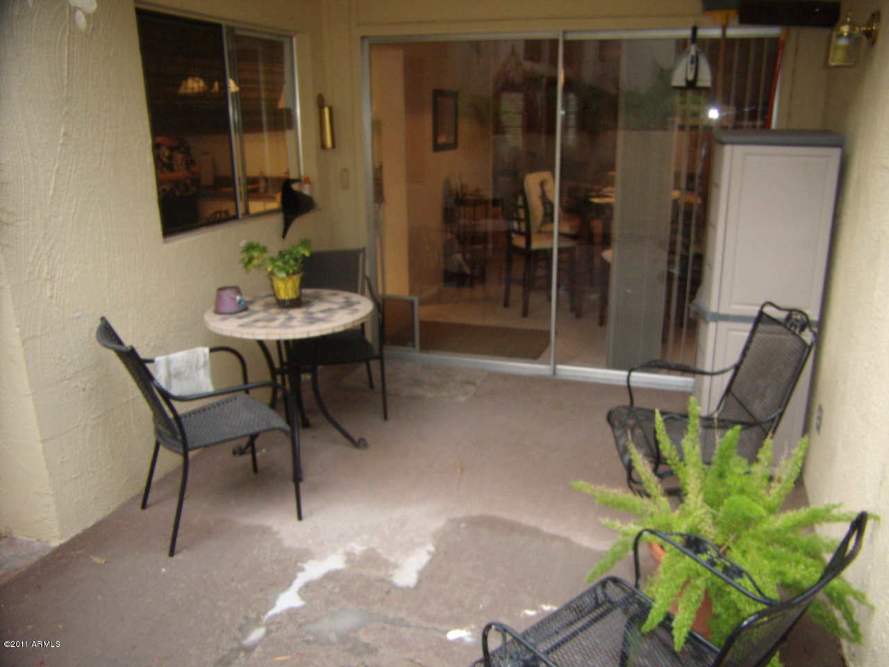 4201 East Camelback Road, Unit 19 Phoenix, AZ 85018 - Photo 14 of 27 PATIO off the Dinning room