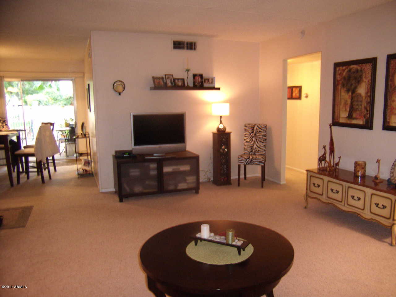 4201 East Camelback Road, Unit 19 Phoenix, AZ 85018 - Photo 6 of 27 LIVING ROOM