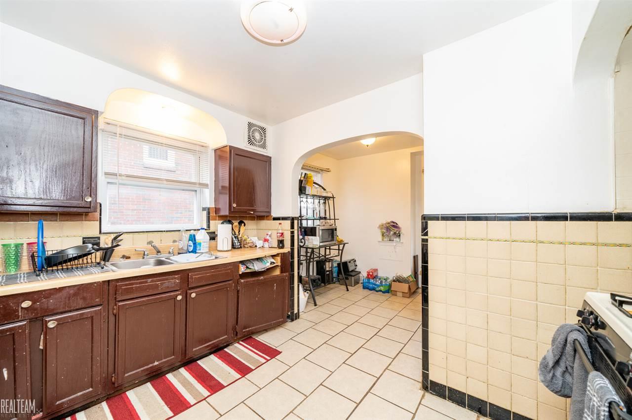 5536 Alter Road Detroit, MI 48224 - Photo 8 of 27 50029990-7.JPG