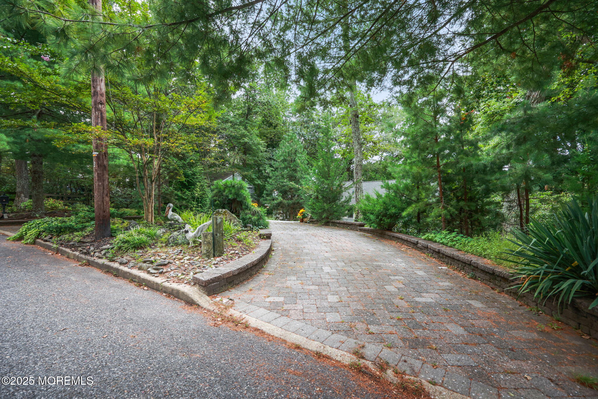 724 South Riverside Drive Neptune Township, NJ 07753 - Photo 35 of 39 a view of a garden with plants