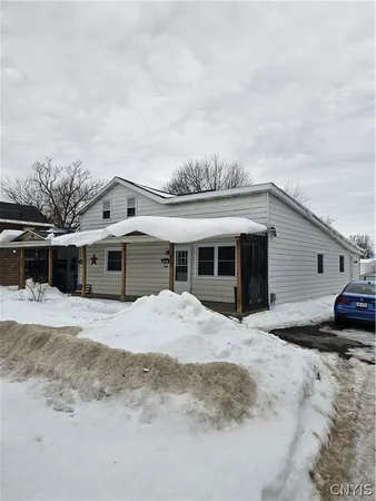 $1,200 | 615 Leray Street, Watertown, NY 13601