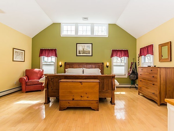 17 Albemarle Road Waltham, MA 02452 - Photo 13 of 29 Gallery Image 13