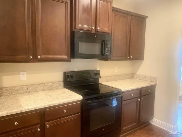 $2,200 | 8746 Bradfield Drive, Pensacola, FL 32507