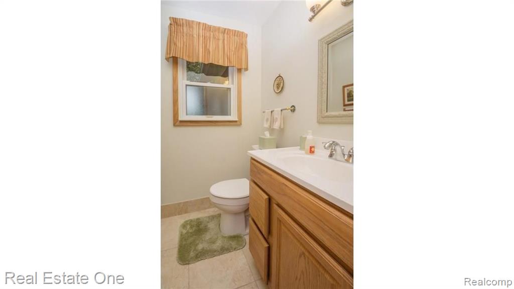 450 Elmhill Road Rochester Hills, MI 48306 - Photo 28 of 31