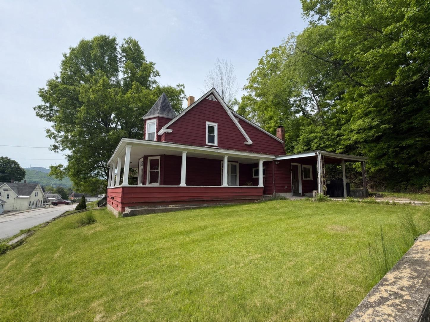 189 Denmark Street Berlin, NH 03570 - Photo 1 of 24