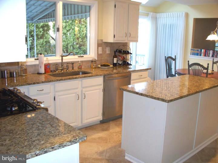 119 Columbus Jobstown Road Columbus, NJ 08022 - Photo 11 of 25 Kitchen