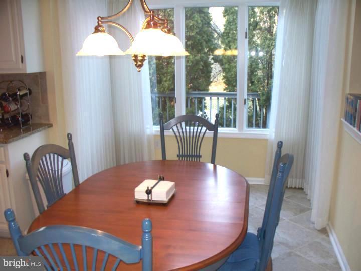 119 Columbus Jobstown Road Columbus, NJ 08022 - Photo 12 of 25 Breakfast Room