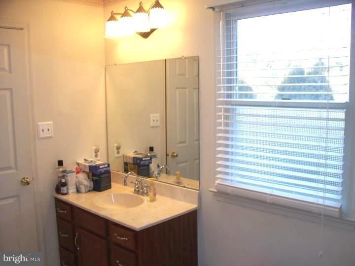 119 Columbus Jobstown Road Columbus, NJ 08022 - Photo 18 of 25 Master Bathroom