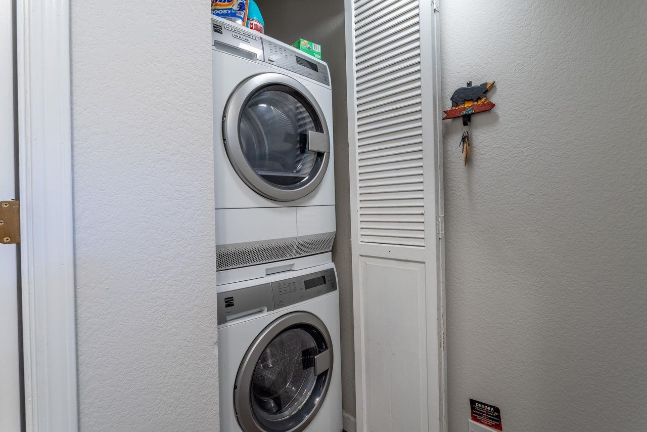 384 Joaquin Road, Unit 38 Mammoth Lakes, CA 93546 - Photo 29 of 30 a utility room with dryer and washer