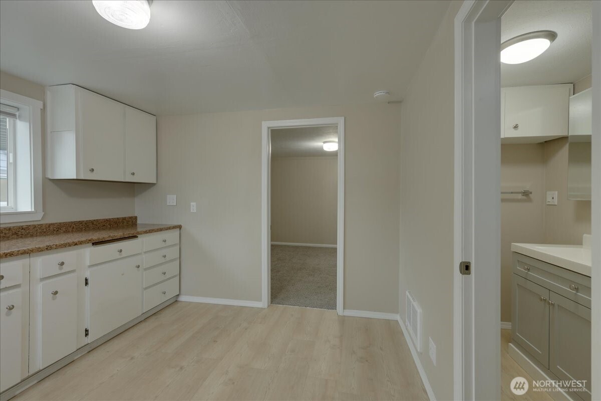 150 Hardie Avenue Southwest, Unit 16 Renton, WA 98057 - Photo 15 of 38