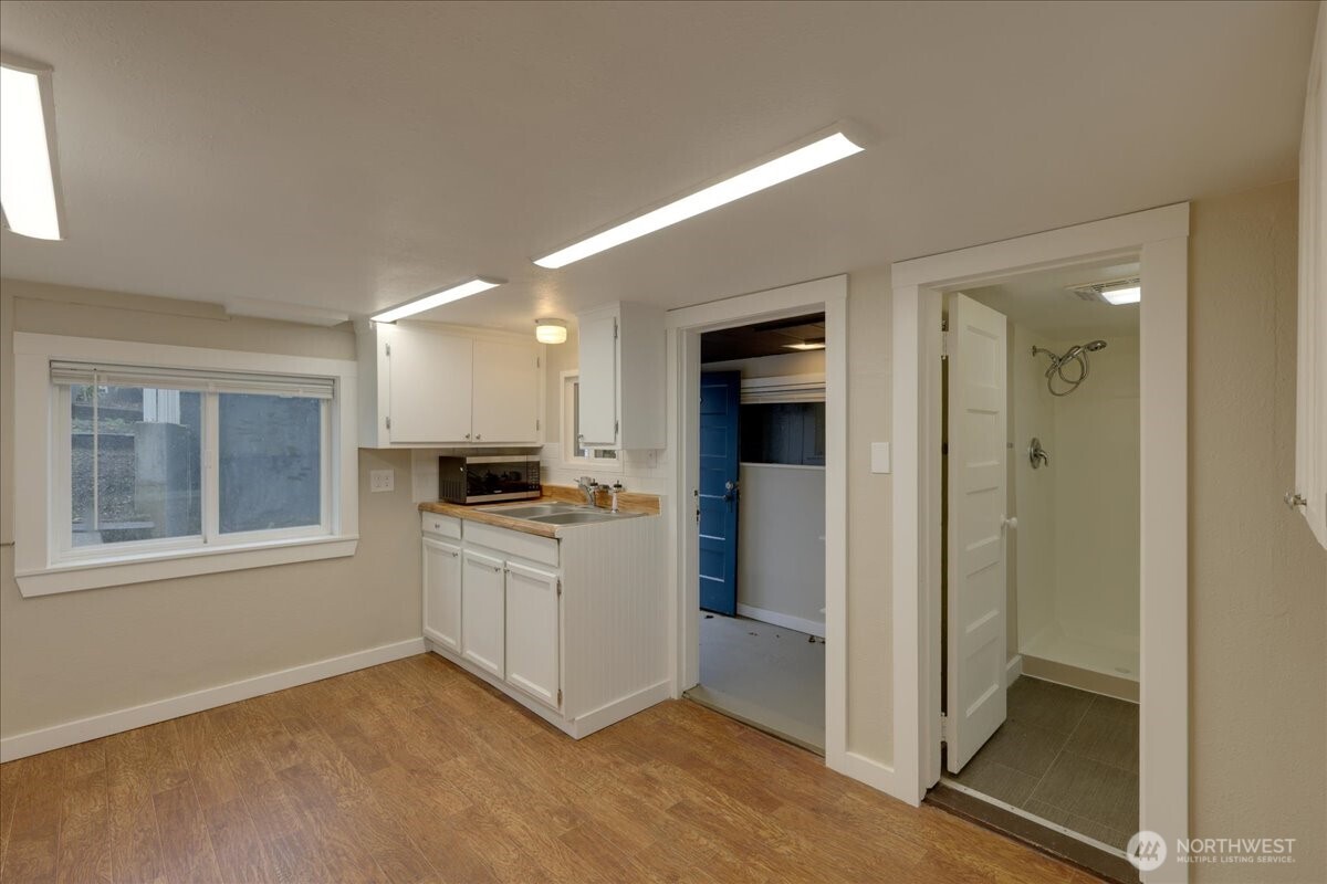 150 Hardie Avenue Southwest, Unit 16 Renton, WA 98057 - Photo 17 of 38