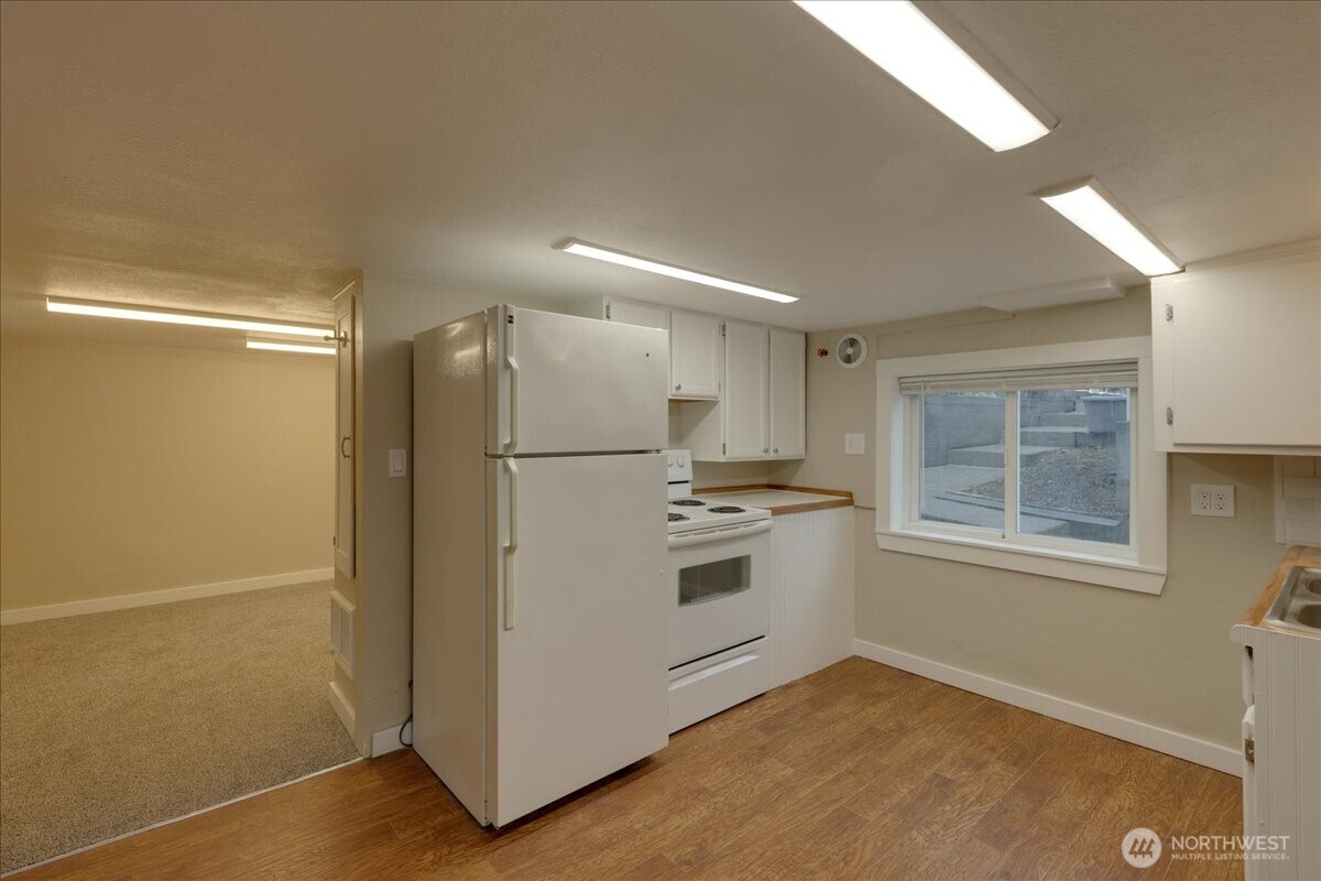 150 Hardie Avenue Southwest, Unit 16 Renton, WA 98057 - Photo 21 of 38