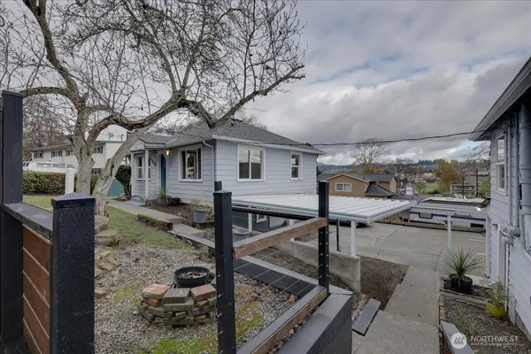$1,090,000 | 150 Hardie Avenue Southwest, Unit 16, Renton, WA 98057