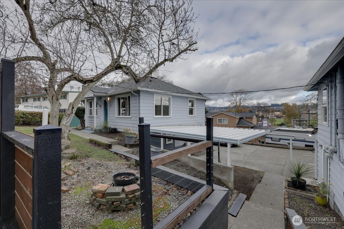 150 Hardie Avenue Southwest, Unit 16 Renton, WA 98057 - Photo 28 of 38