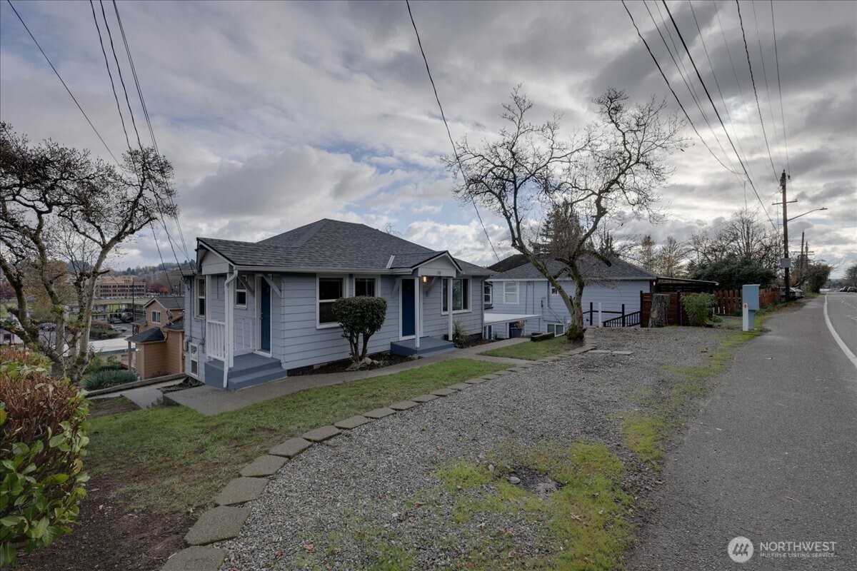 150 Hardie Avenue Southwest, Unit 16 Renton, WA 98057 - Photo 32 of 38