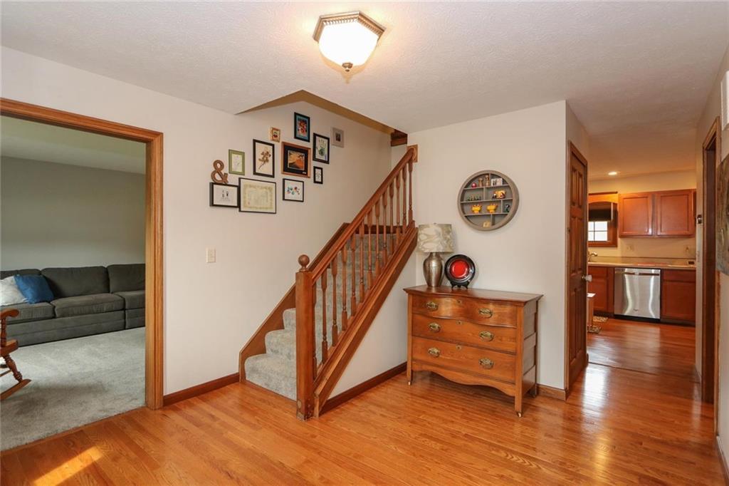 3125 Meyer Court Springfield, OH 45503 - Photo 4 of 33