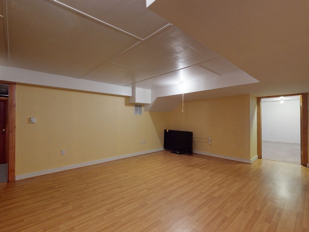 61 Potter Pond, Unit 61 Lexington, MA 02421 - Photo 28 of 39 Gallery Image 28