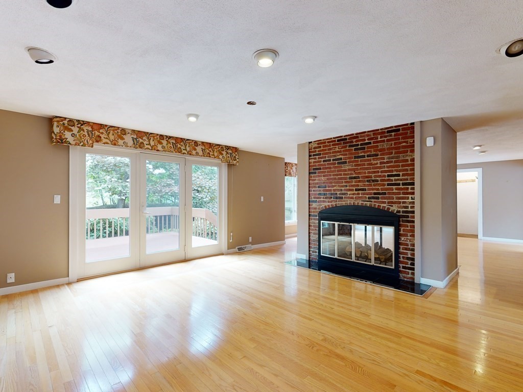 61 Potter Pond, Unit 61 Lexington, MA 02421 - Photo 5 of 39 Gallery Image 5