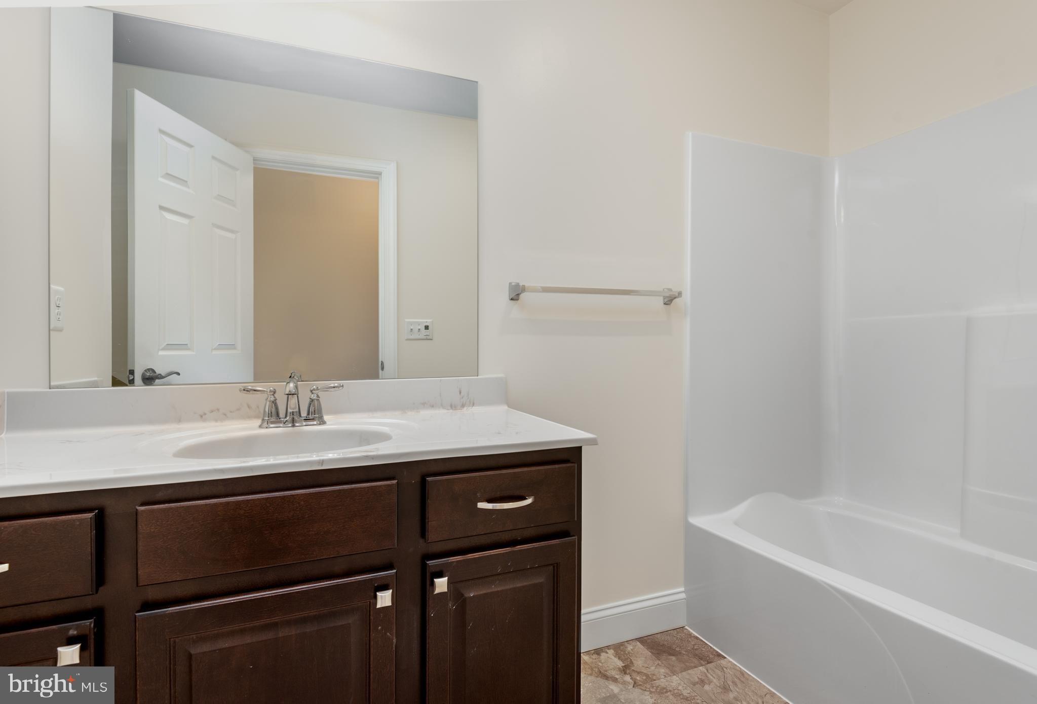 204 Eagle Road Dillsburg, PA 17019 - Photo 37 of 48 Hall bathroom