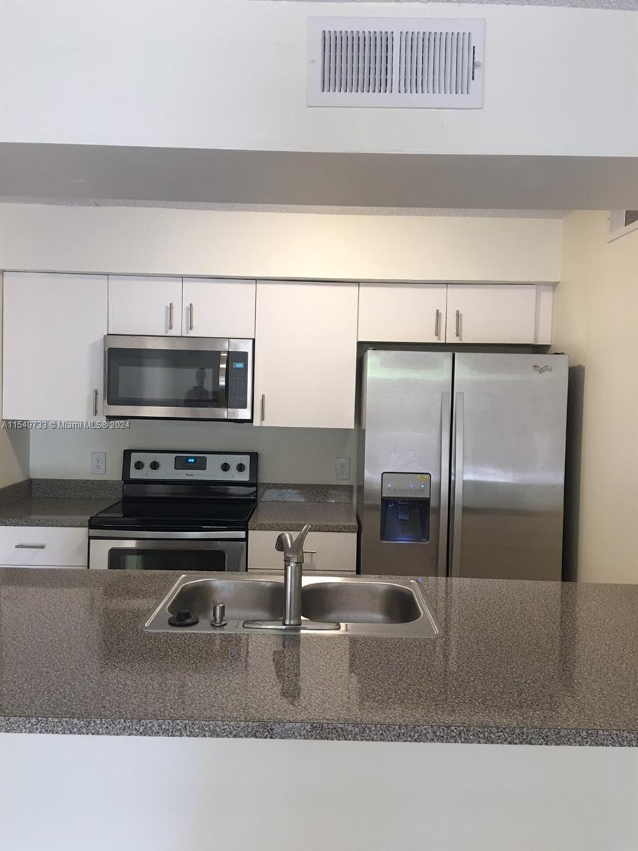 5331 Summerlin Road, Unit 3107 Fort Myers, FL 33919 - Photo 2 of 10 Gallery Image 2