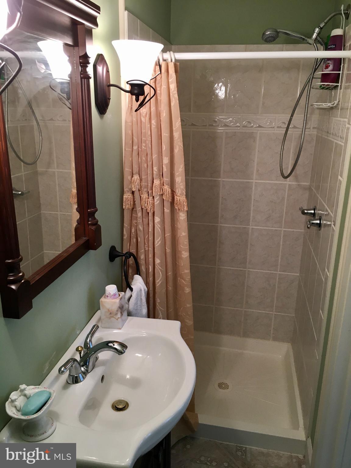 213 South Broad Street Lititz, PA 17543 - Photo 34 of 50
