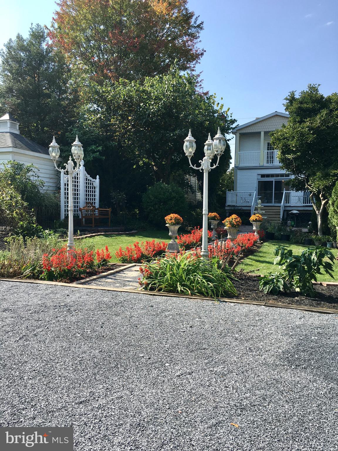 213 South Broad Street Lititz, PA 17543 - Photo 5 of 50