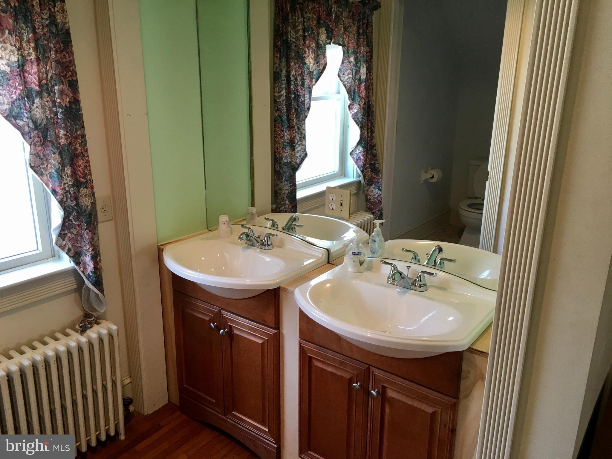 213 South Broad Street Lititz, PA 17543 - Photo 46 of 50