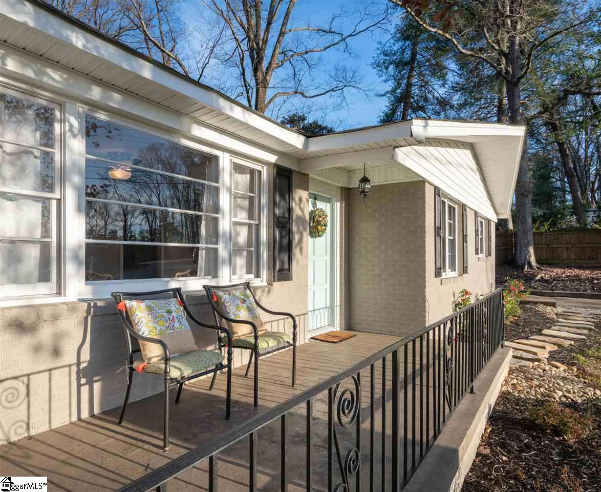 303 Scarlett Street Greenville, SC 29607 - Photo 6 of 27 Gallery Image 6