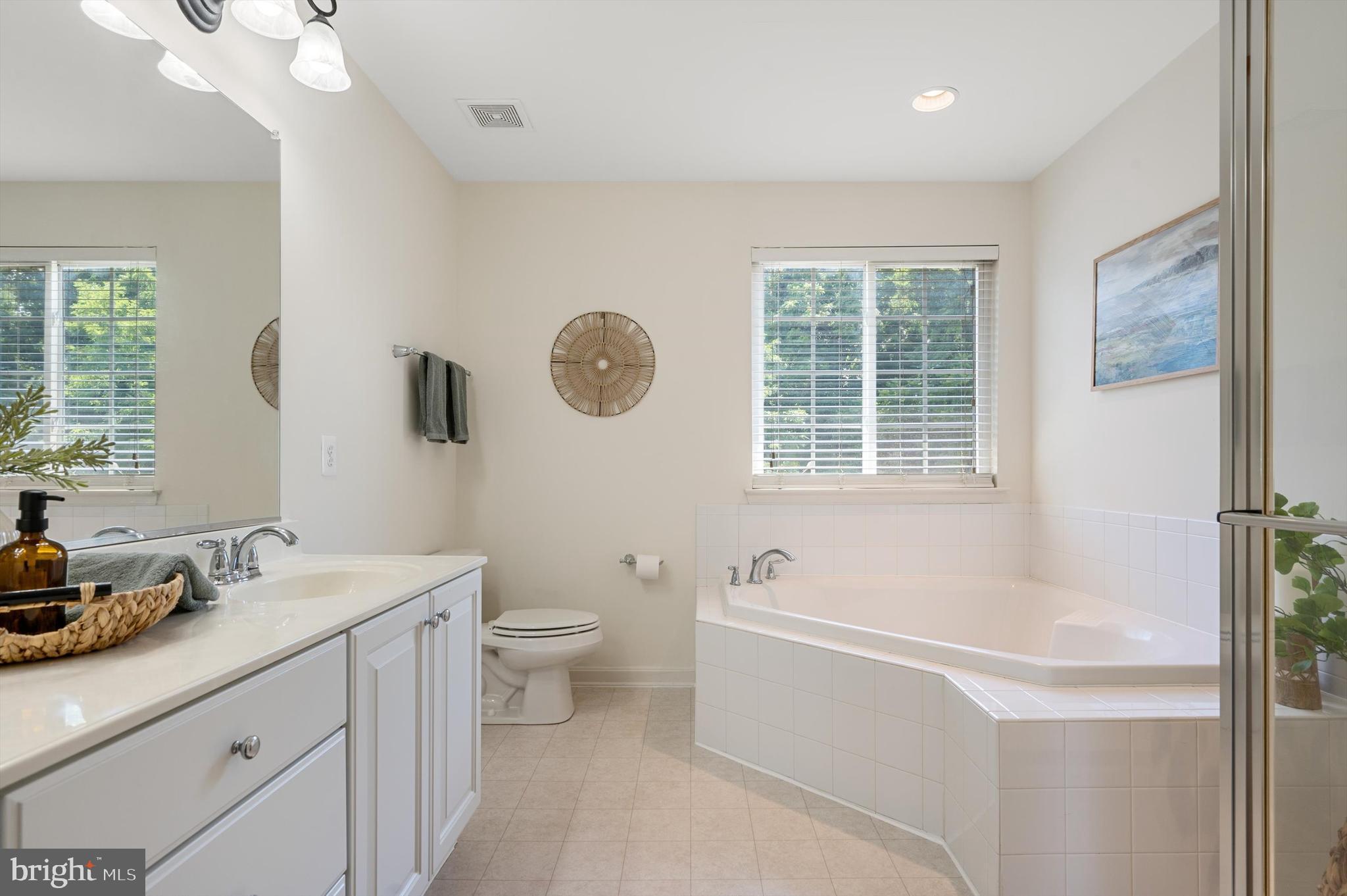 7 Riparian Lane Ranson, WV 25438 - Photo 24 of 41 Primary bathroom