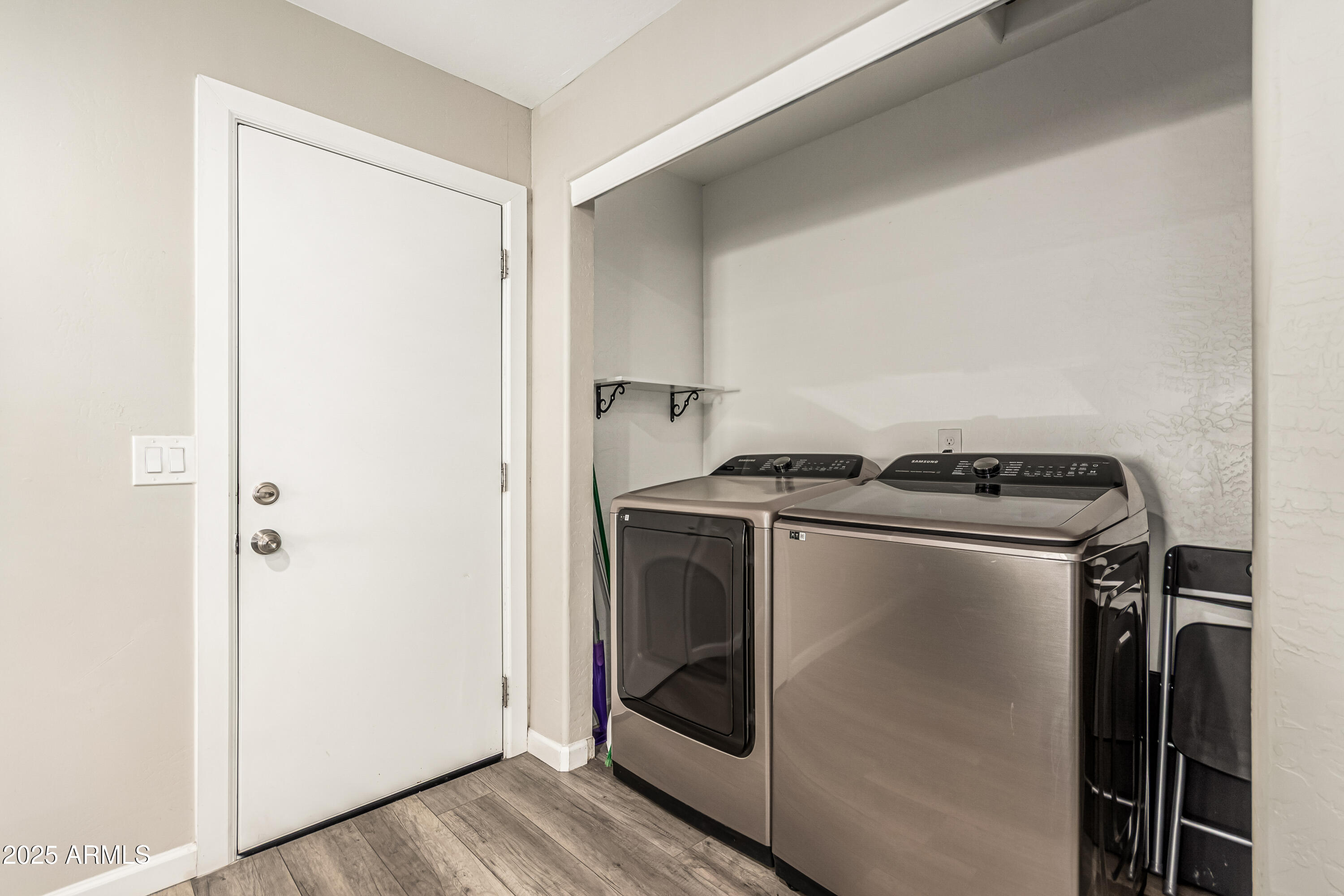 3438 North 30th Street Phoenix, AZ 85016 - Photo 19 of 26 a utility room with washer and dryer