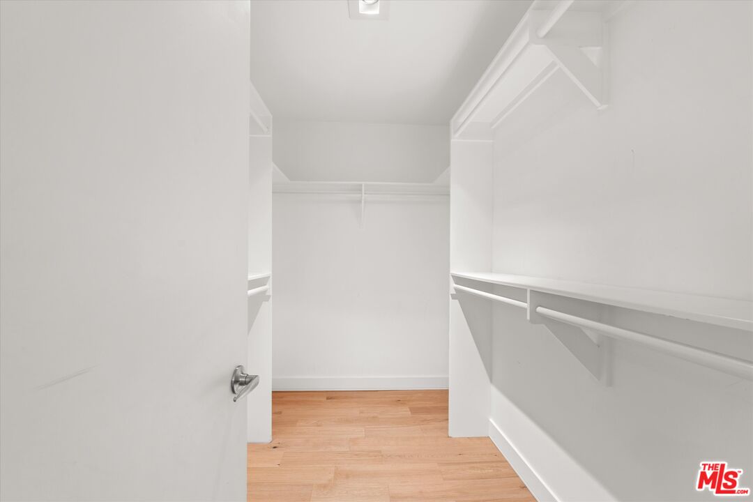 854 18th Street, Unit 6 Santa Monica, CA 90403 - Photo 15 of 22 a view of an empty walk in closet