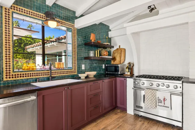 $3,050,000 | 367 Tamarisk Road, Palm Springs, CA 92262