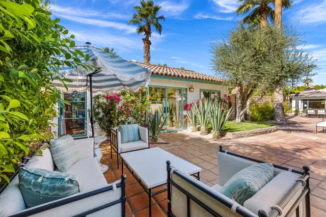 $2,995,000 | 367 Tamarisk Road, Palm Springs, CA 92262